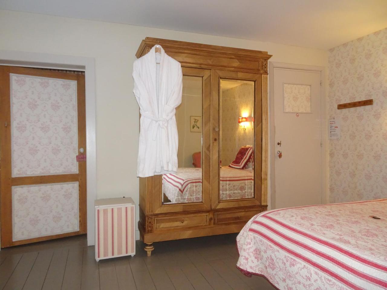Guesthouse Alizee Лёвен Экстерьер фото